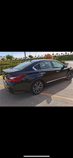 نيسان ألتيما